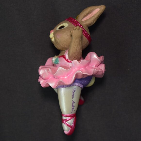 Hallmark Christmas Ornament Star of the Show Bunny Rabbit Ballerina QX6004 1996 - Picture 3 of 12